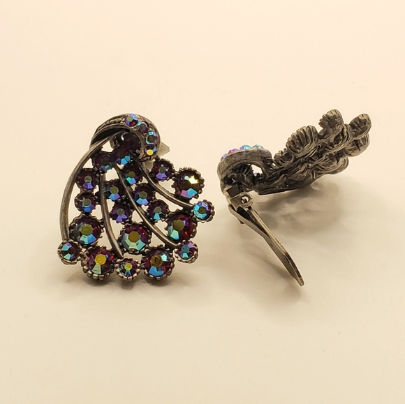 Gorgeous Sparkly Aurora Borealis Rhinestone Clip On Earrings - Picture 5 of 11